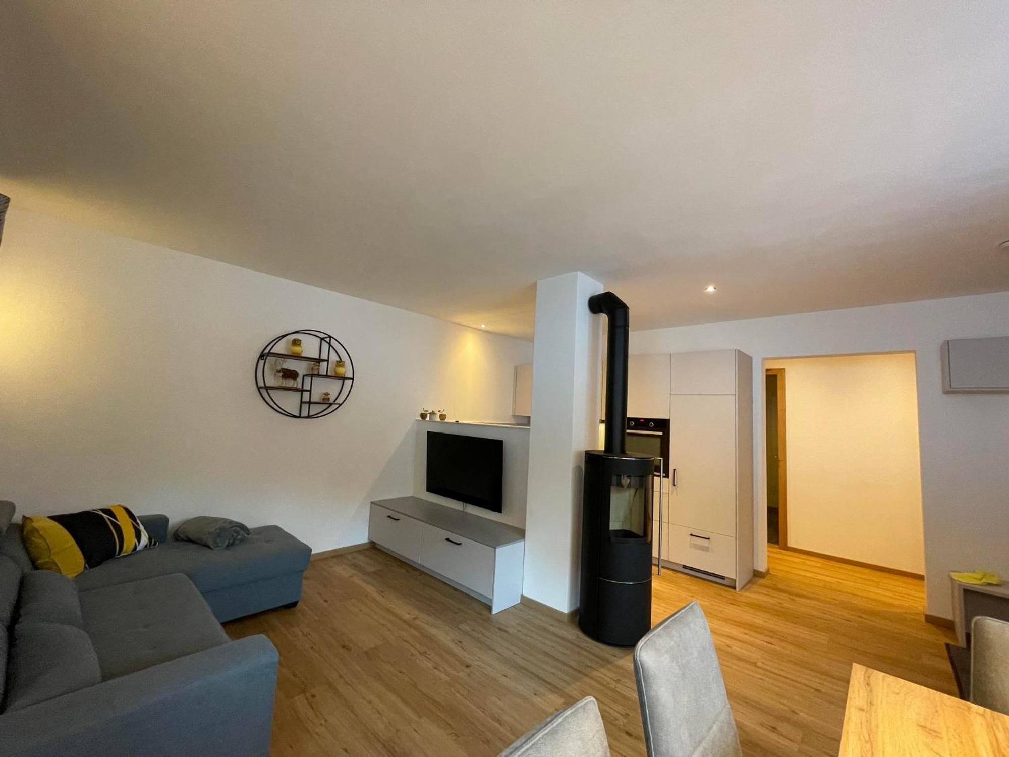Mona Apartment Buerserberg